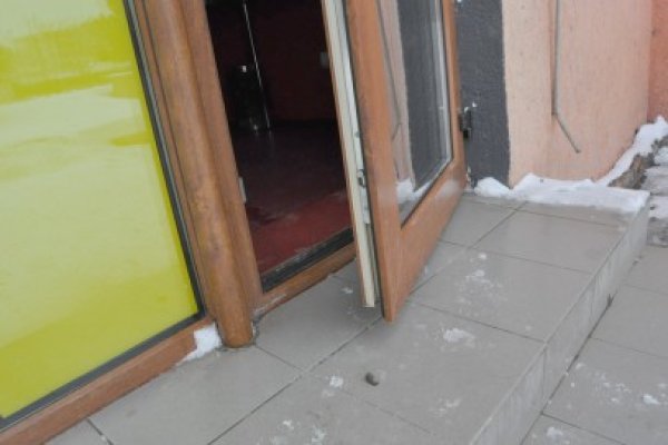 Casele de pariuri din zona Far au fost sparte de hoţi